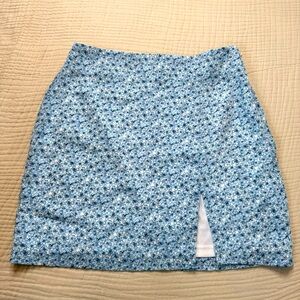 NA-KD Pamela Reif Blue White Floral Skirt Size 36 slit